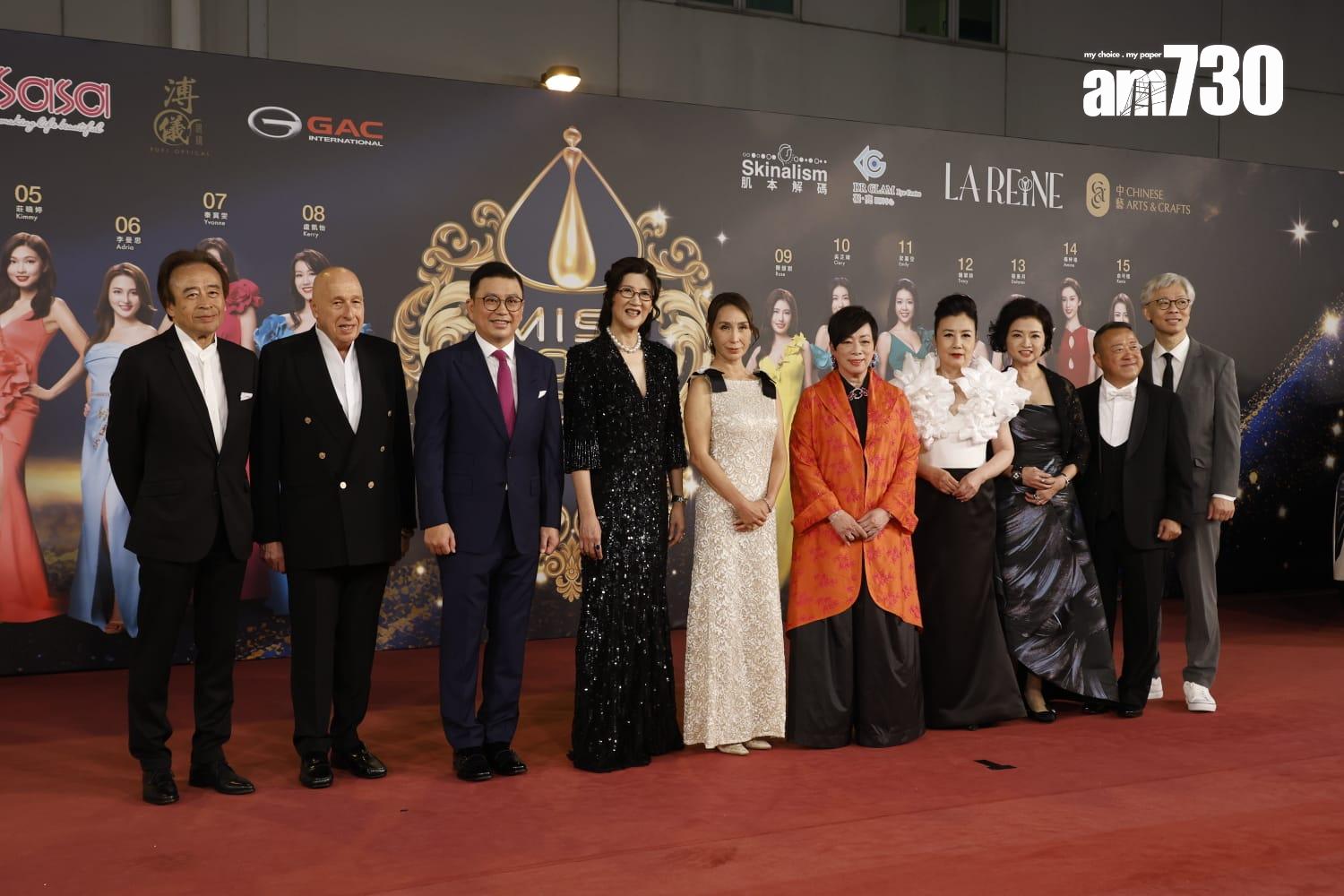 《2024香港小姐競選決賽》紅地毯現場,無綫一眾高層與評審。(蘇文傑攝)