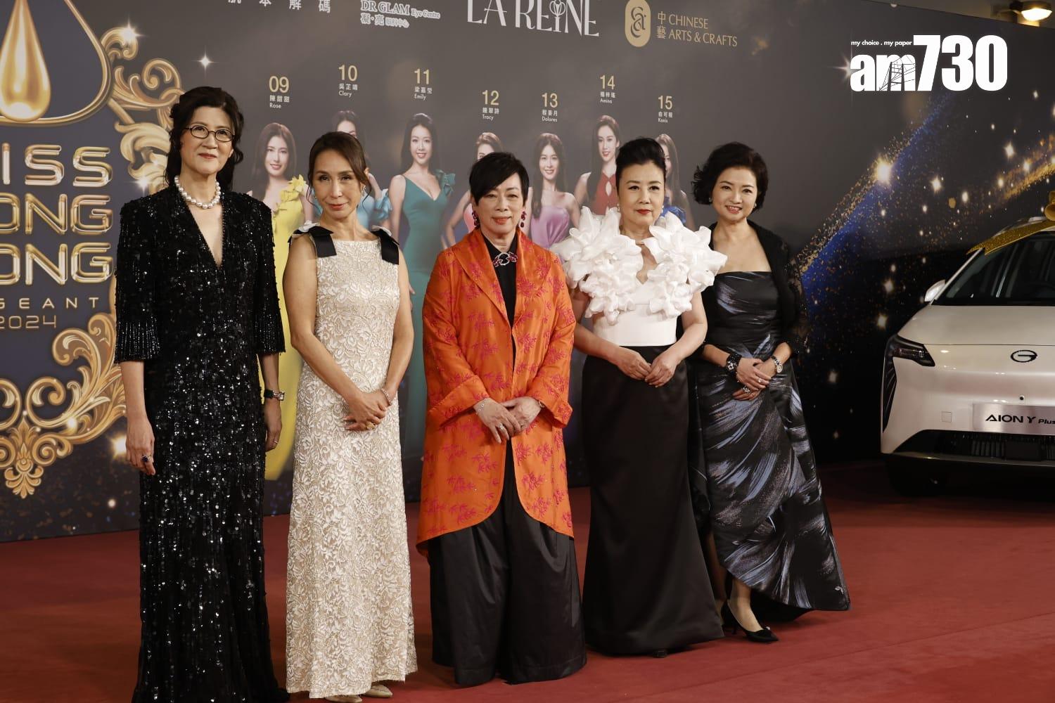 《2024香港小姐競選決賽》紅地毯現場,無綫一眾評審。(蘇文傑攝)
