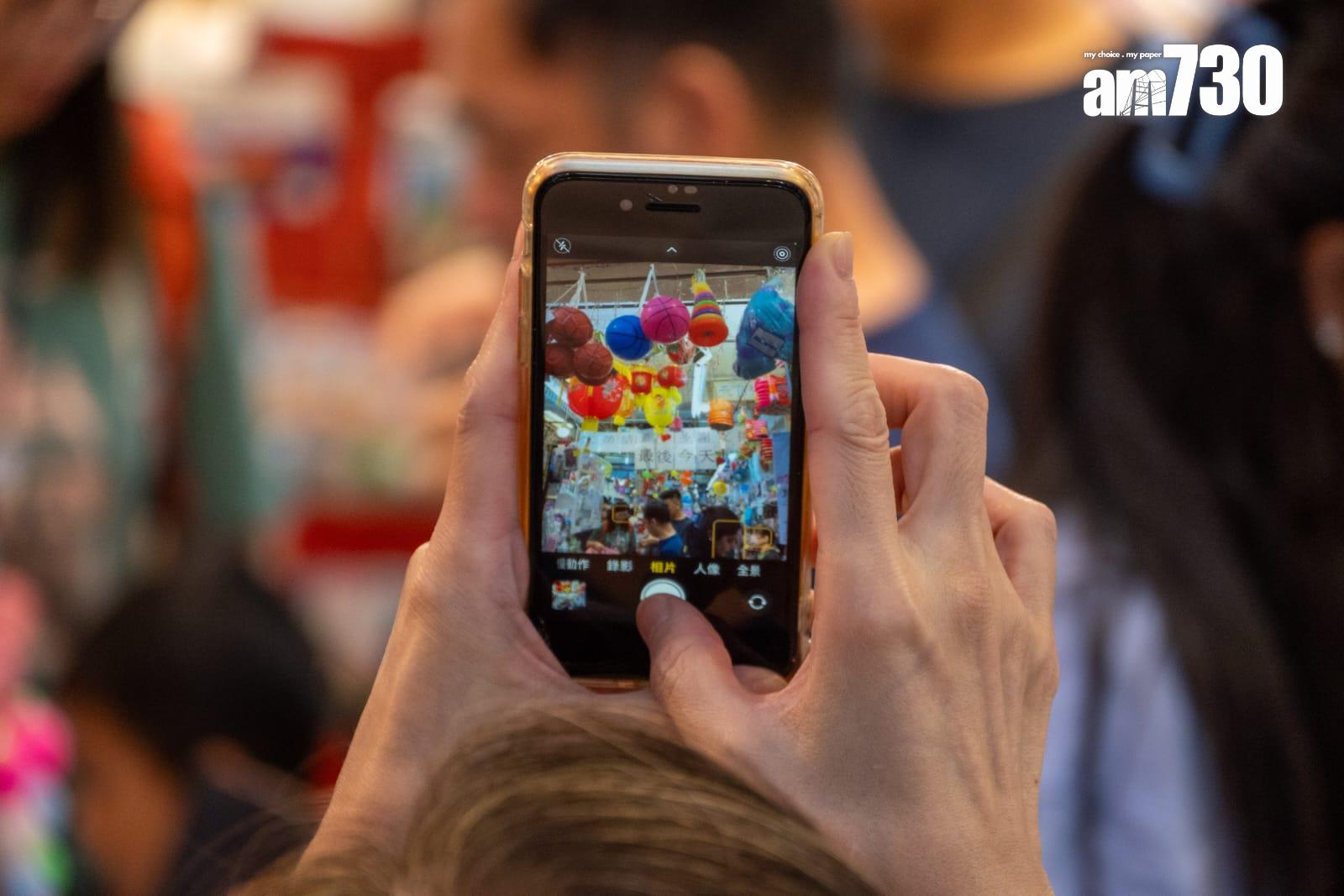 灣仔日昇玩具今光榮結業 老顧客湧店懷緬 負責人:如讀完書畢業 (陳奕釗攝)