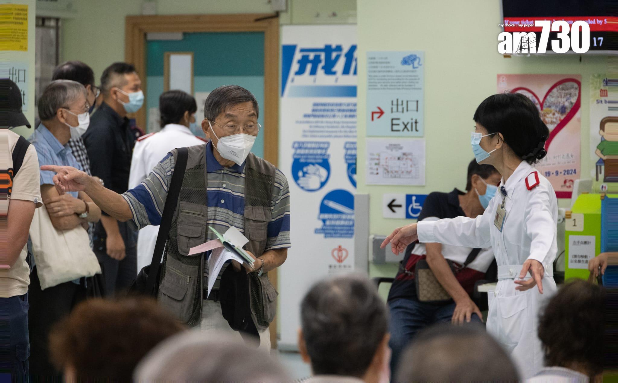 醫務衞生局局長、其他官員和前線醫護人員一同響應接種疫苗。(蘇文傑攝)