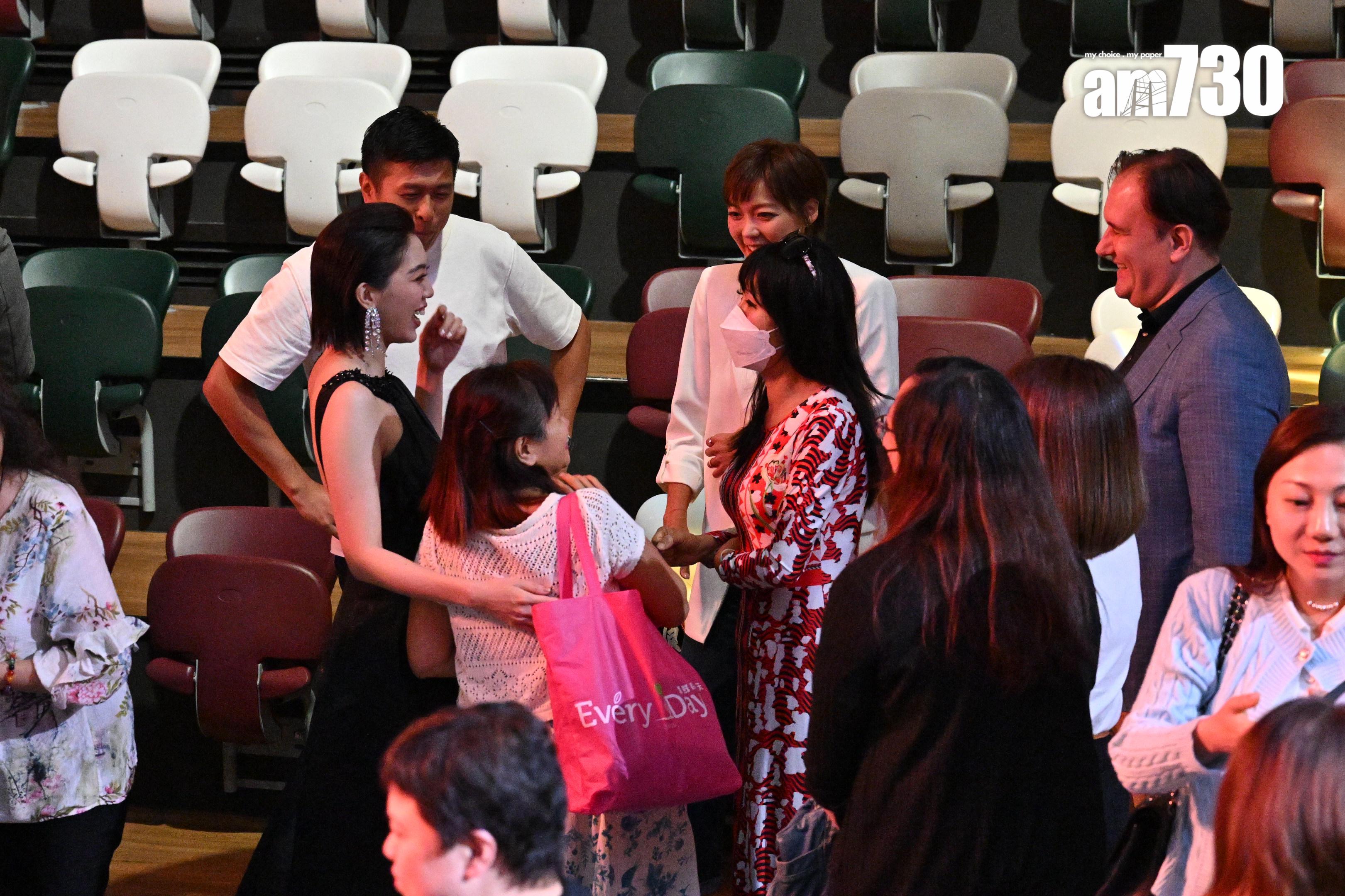 徐蒨駖密密與七師傅密斟。(娛樂組攝)