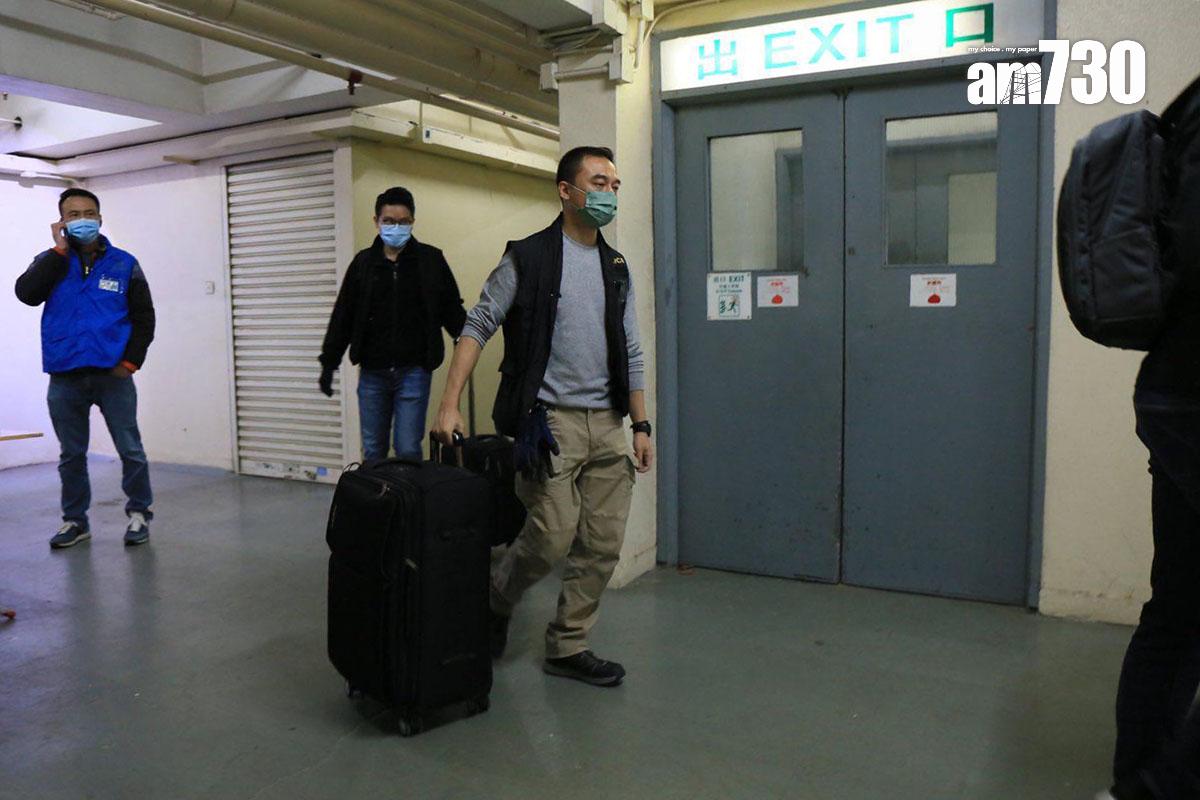 警方國安處2021年突擊搜查《立場新聞》位於觀塘的辦公室。(資料圖片)