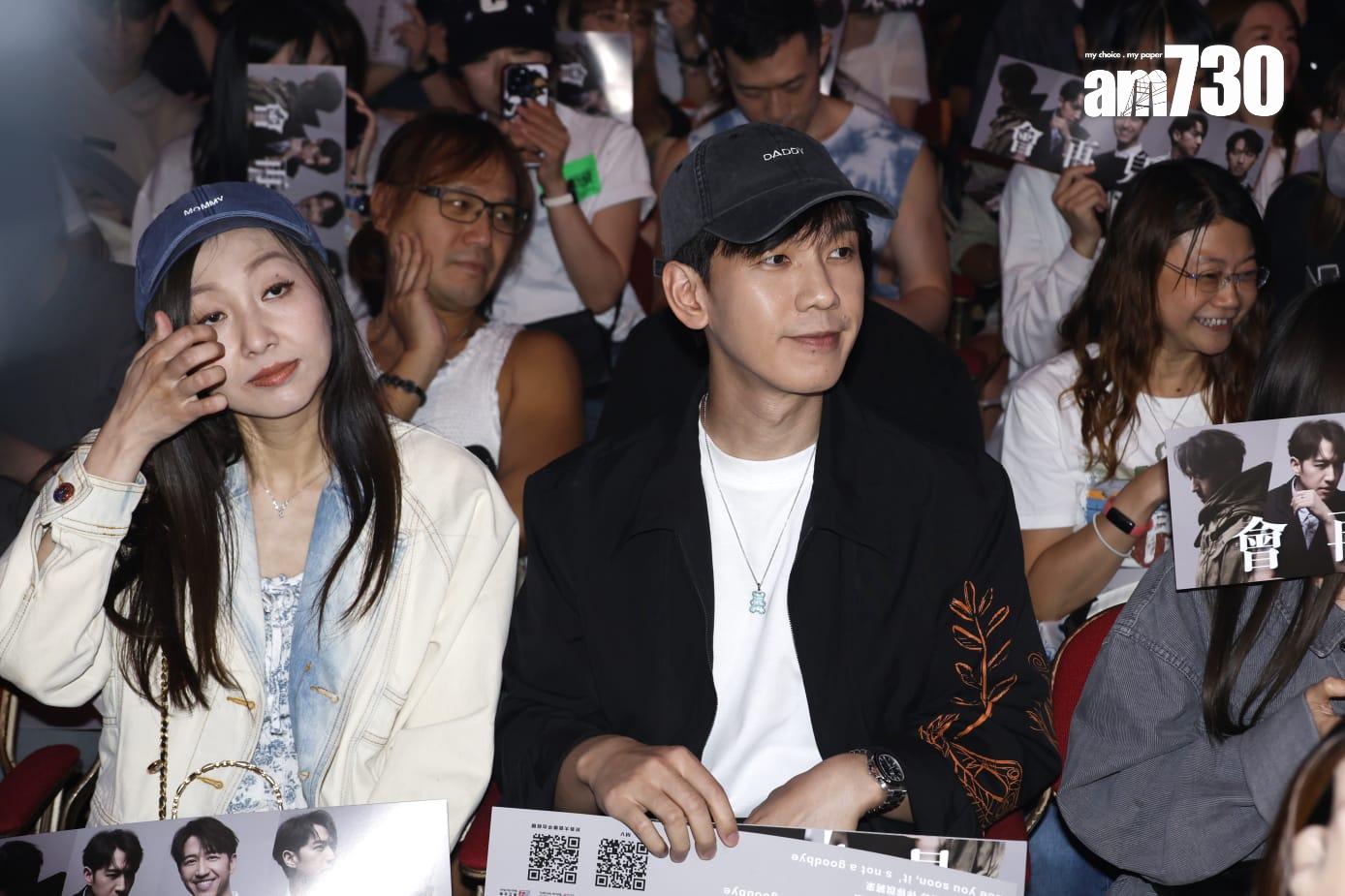 林奕匡和太太李靄璣。 (林俊源攝)