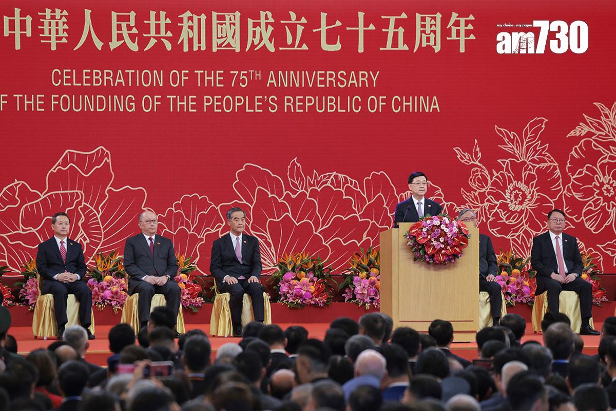 特區政府在會展舉行國慶酒會。(中通社)