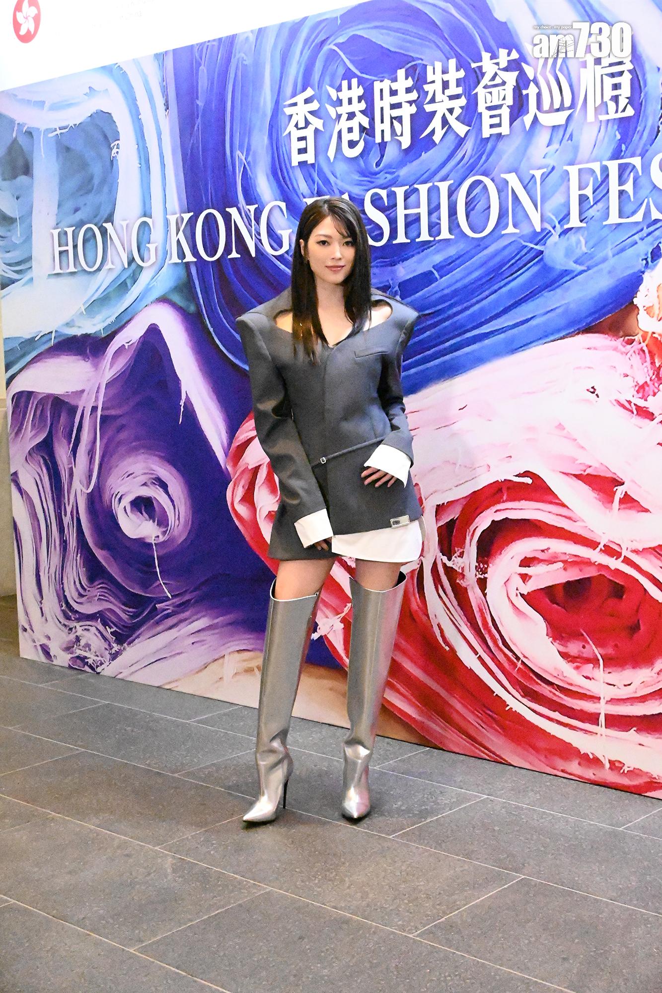 連詩雅笑謂跟家樂各自教囡囡叫媽媽、爸爸。