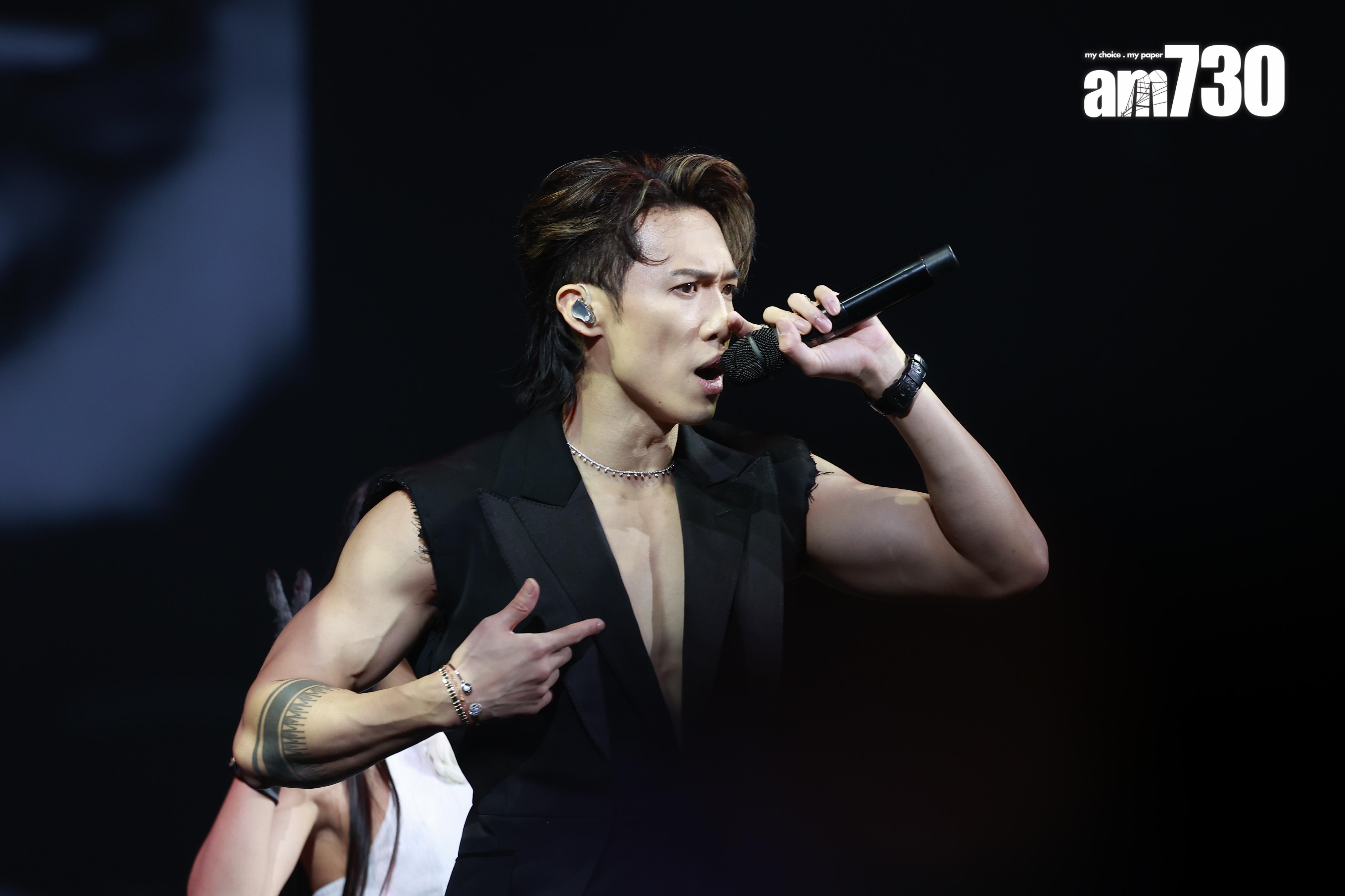 「大表波」Stanley穿背心西裝真空上陣。(娛樂組攝)