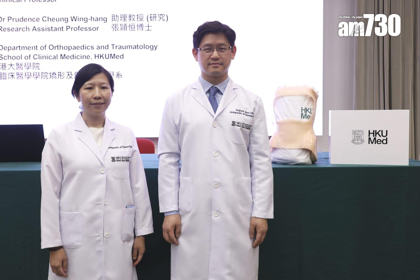 港大研究:青少年原發性脊柱側彎臨床證實,即時停戴矯正器效果佳。(林俊源攝)