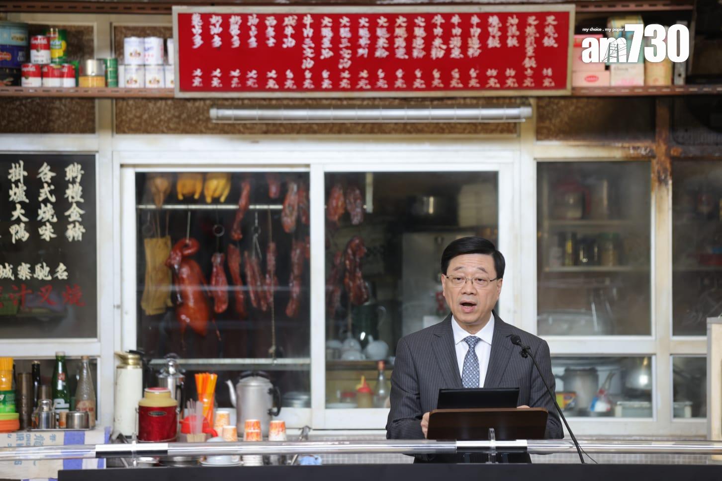 港產片《九龍城寨之圍城》多個寨城場景在機場展出(吳康琦攝)