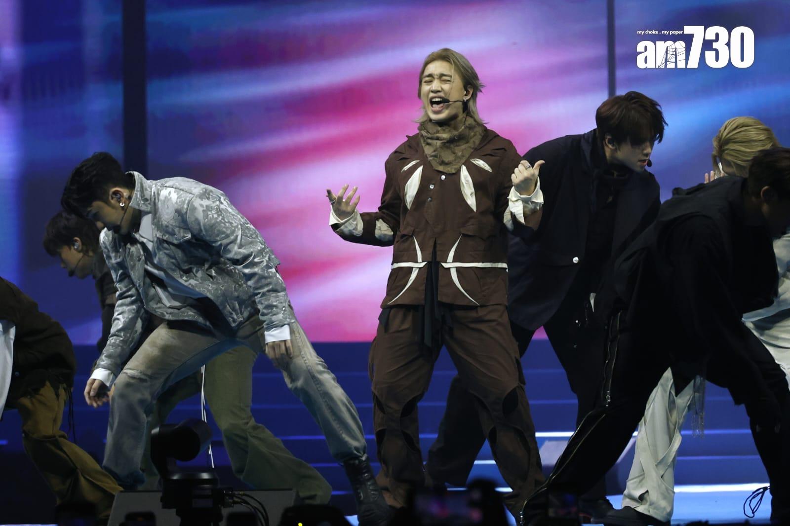 MIRROR首次演唱《Hunt You Down》。