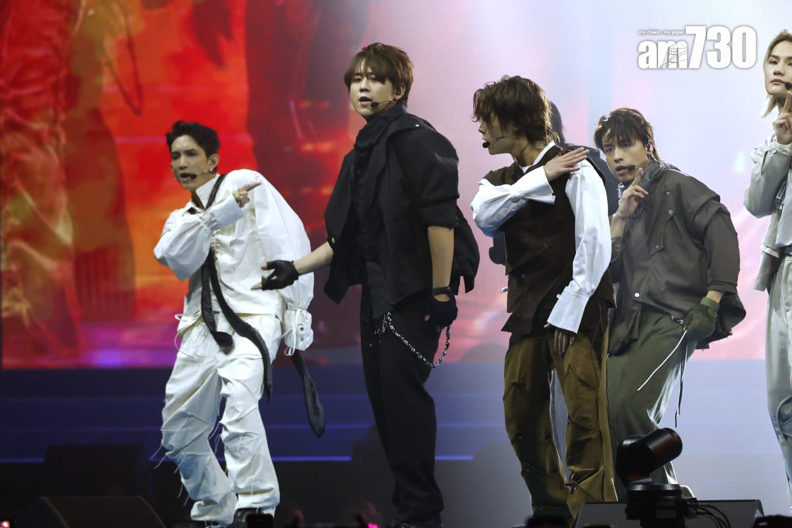 MIRROR首次演唱《Hunt You Down》。