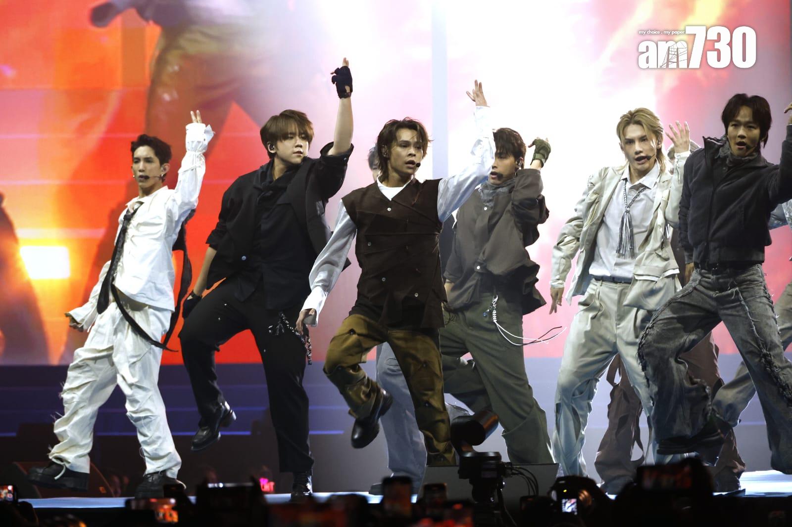 MIRROR首次演唱《Hunt You Down》。