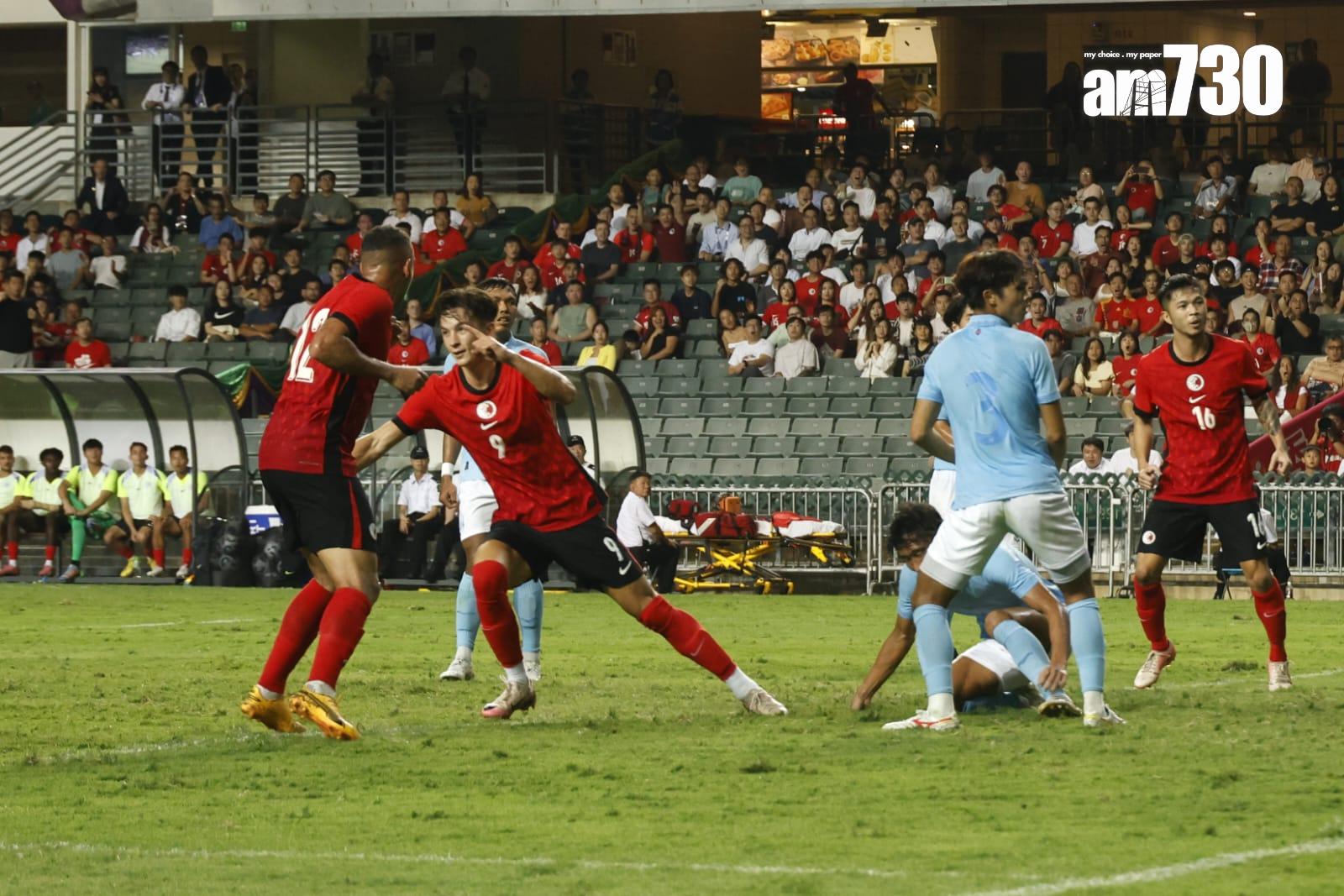 香港主場對柬埔寨的國際友賽在香港大球場舉行,安永佳及艾華頓上半場各入一球。(林俊源攝)