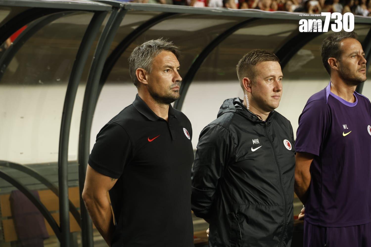 香港主場對柬埔寨的國際友賽在香港大球場舉行,港隊主帥韋斯活。(林俊源攝)