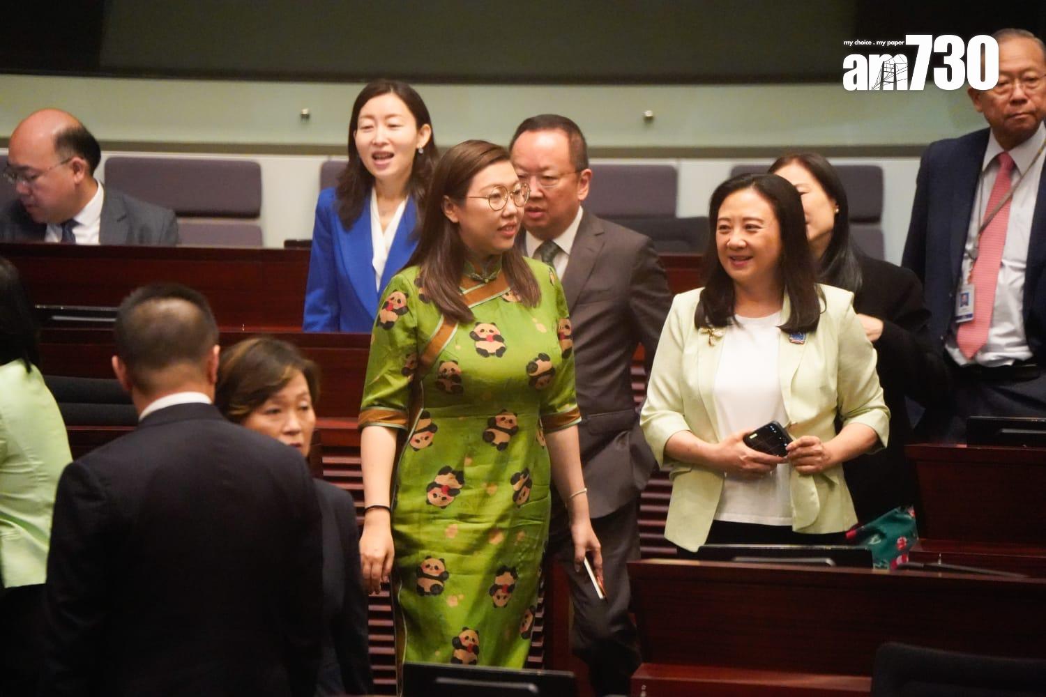 林琳綠色熊貓旗袍非常搶眼(吳康琦攝)