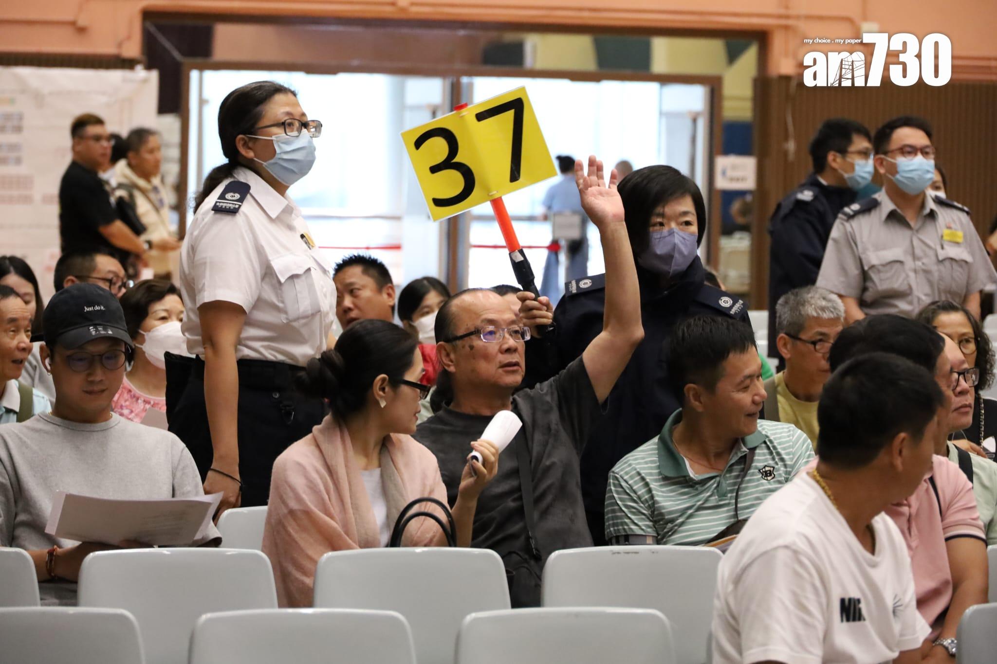 維園年宵攤位競投,投得熟食攤位c舖男子(鍾式明攝)