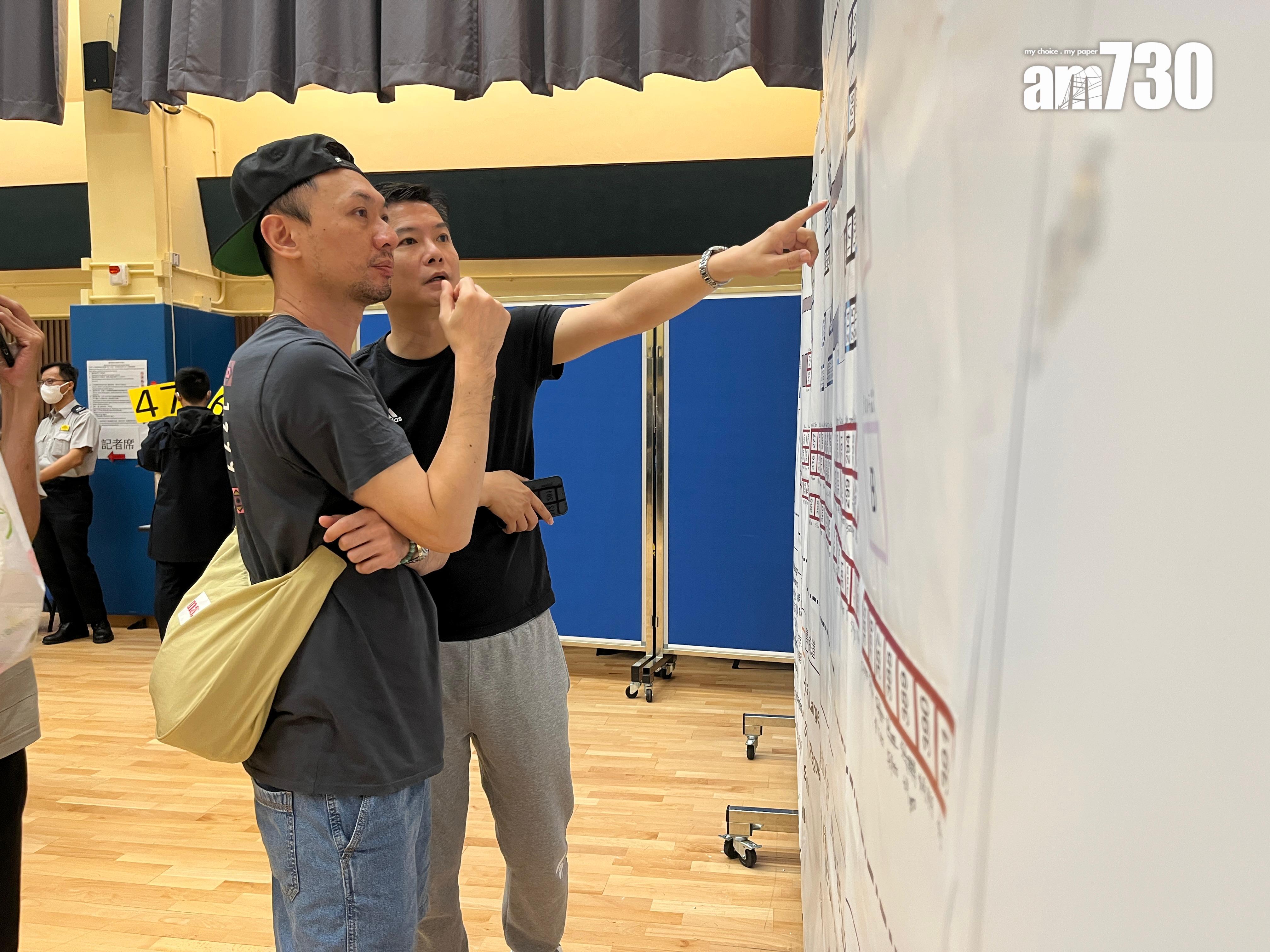 明年維園年宵市場的387個攤位昨日起在分批進行公開競投。