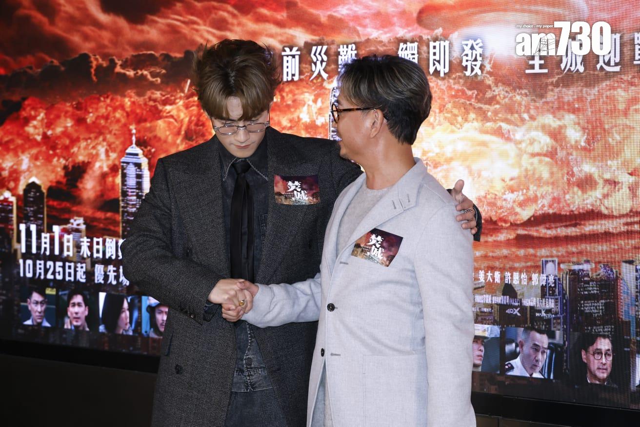 Jeffrey見到謝君如立即上前握手。(林俊源攝)