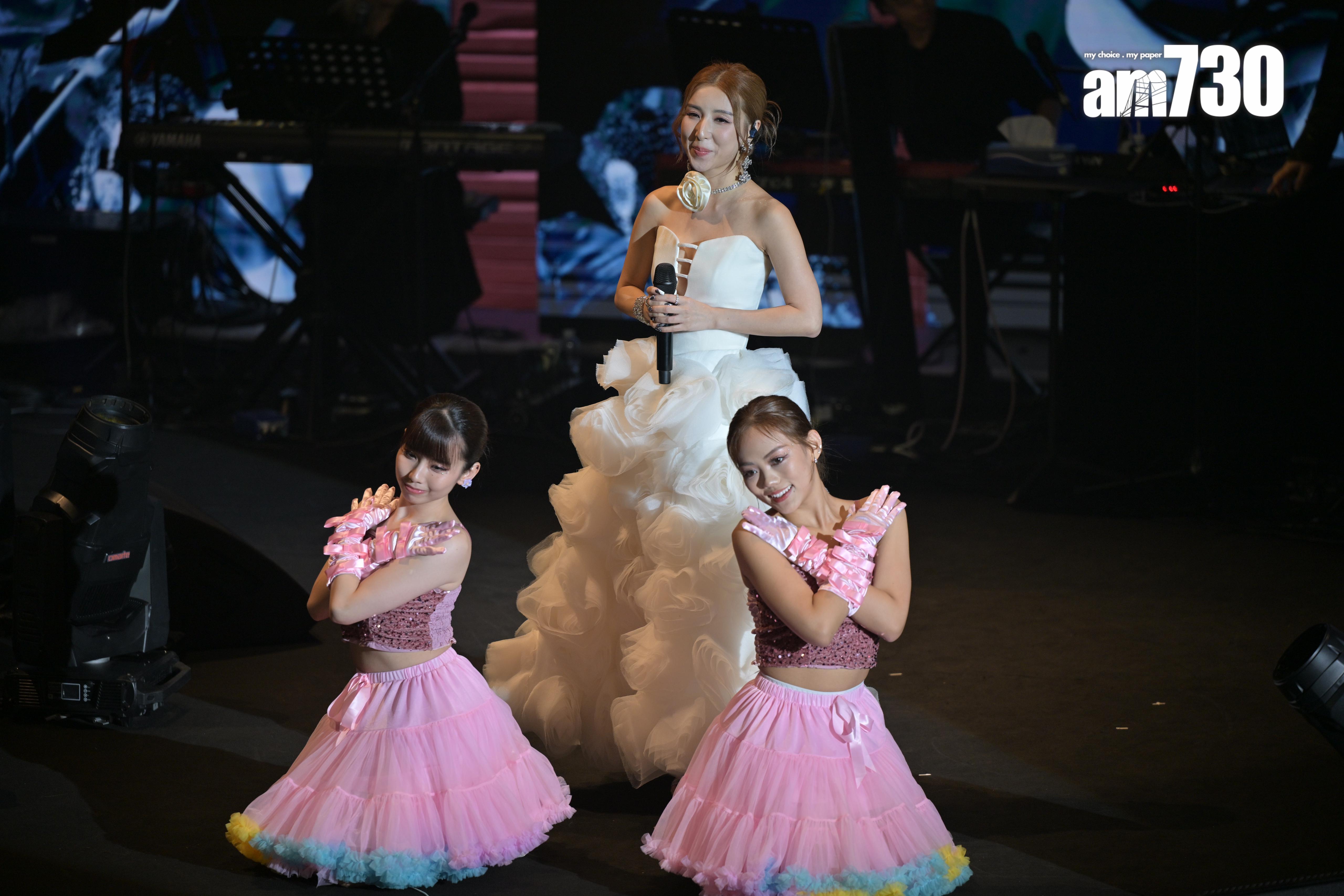 譚嘉儀是次個唱其中一個環節是讚美神,她唱live的水準非常好。(娛樂組攝)