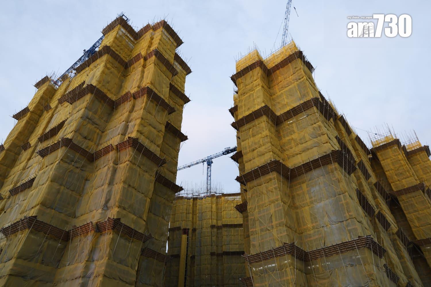 有傳媒報道,長實位於安達臣道首置項目地盤出現工程問題。長實表示有關樓宇的紮鐵及鋼筋工序仍在進行中,並未完成,駐地盤結構工程師亦未進行相關檢測。(林俊源攝)