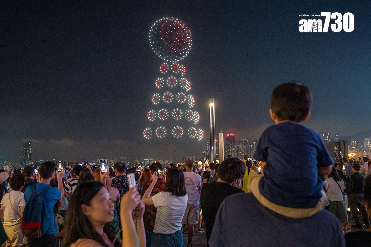 灣仔海濱不時上演無人機表演。(資料圖片/陳奕釗攝)