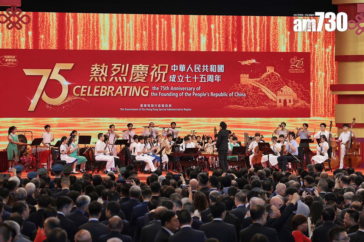 特區政府在會展舉行國慶酒會。(中通社)