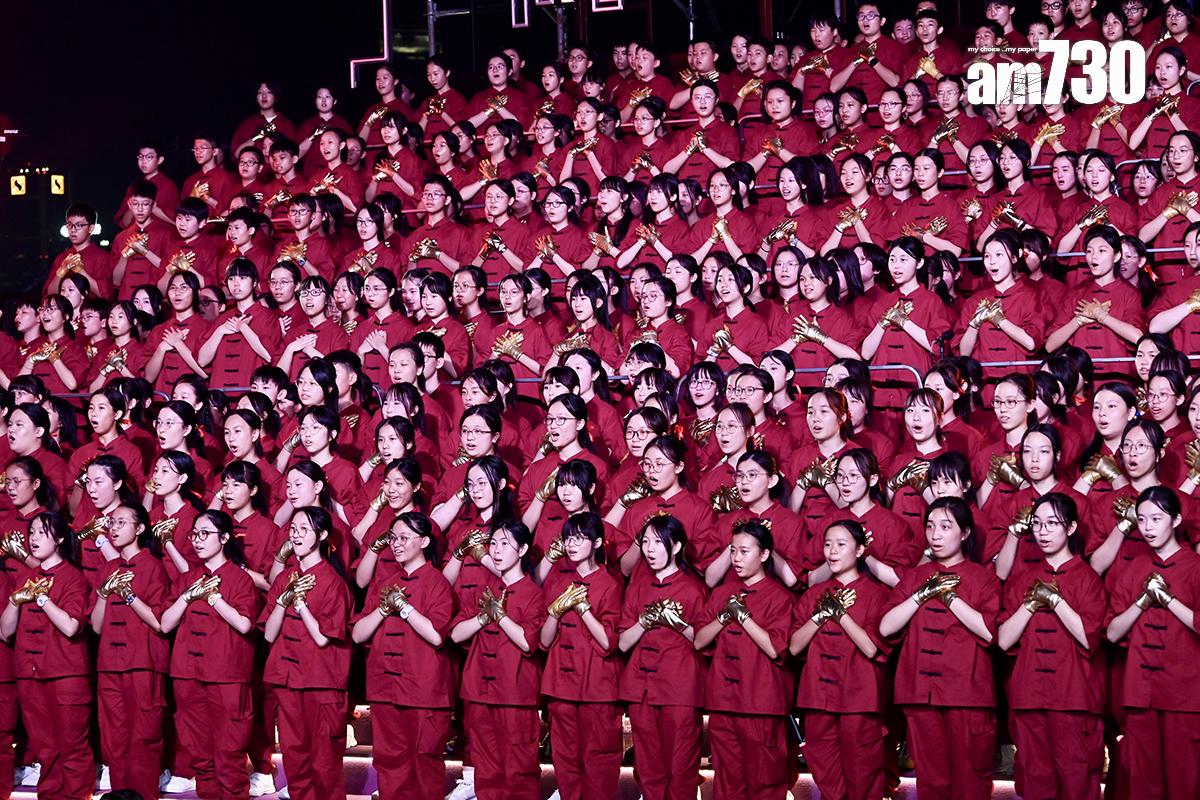 「新生代千人合唱賀國慶」在國慶日前夕舉行。(中新社)