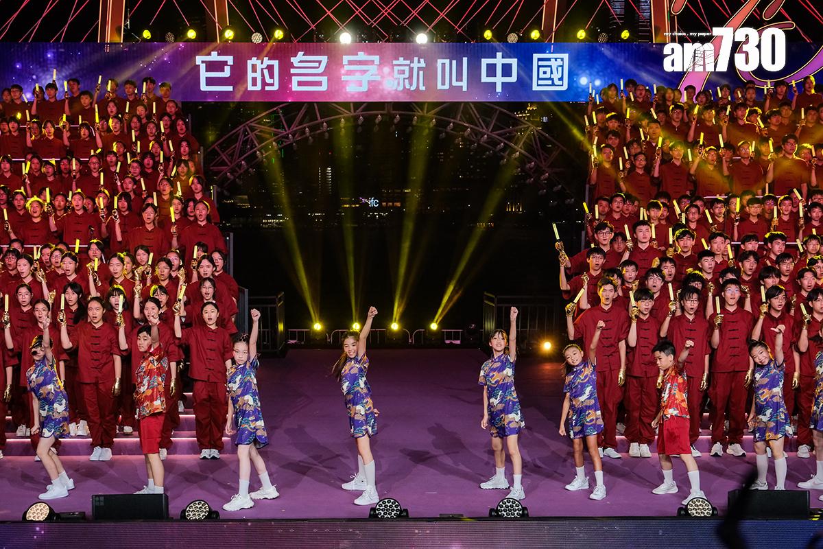 「新生代千人合唱賀國慶」在國慶日前夕舉行。(中通社)