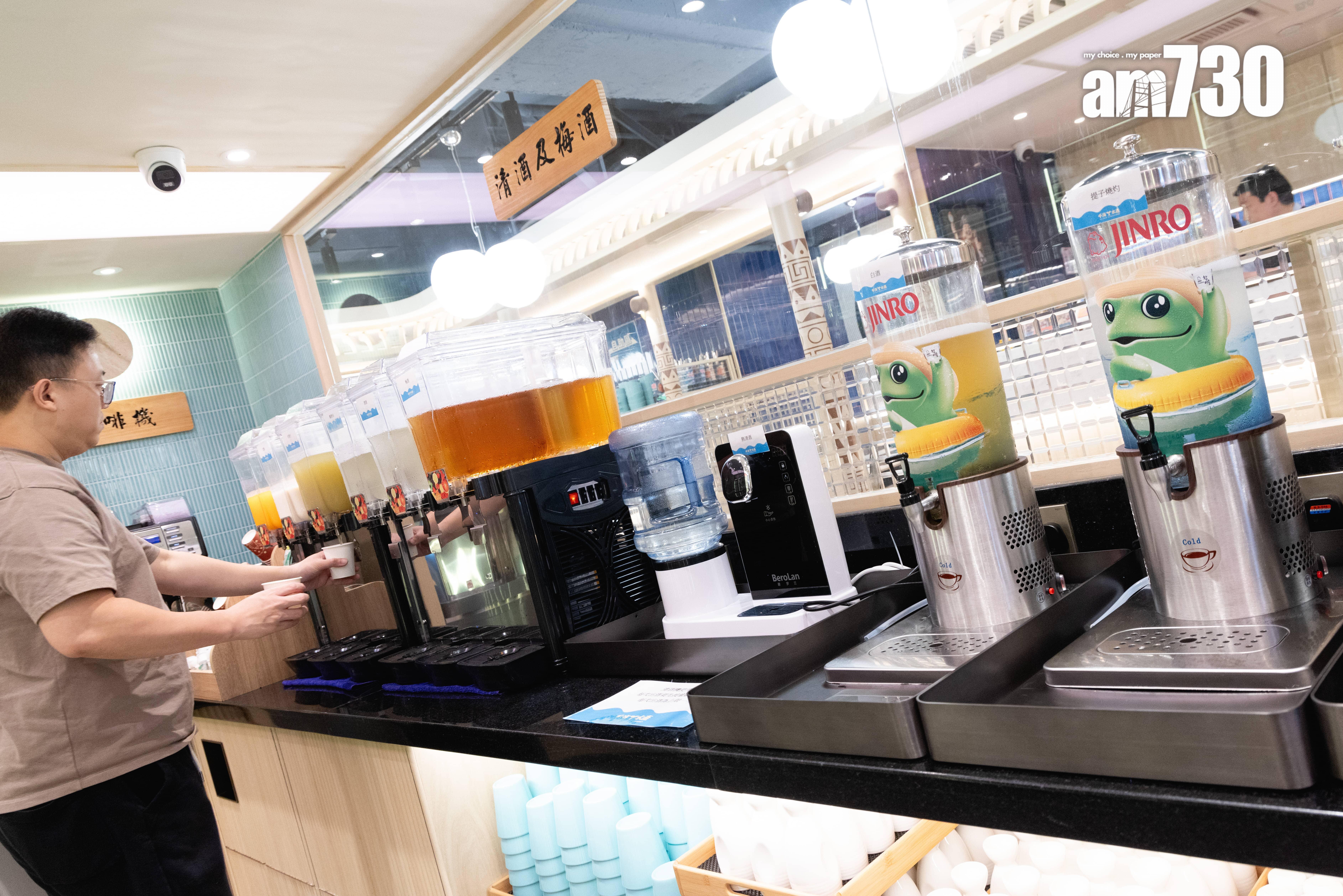 飲品酒類不少,清酒、梅酒、白酒、燒酎甚至Hoegaarden生啤都有。