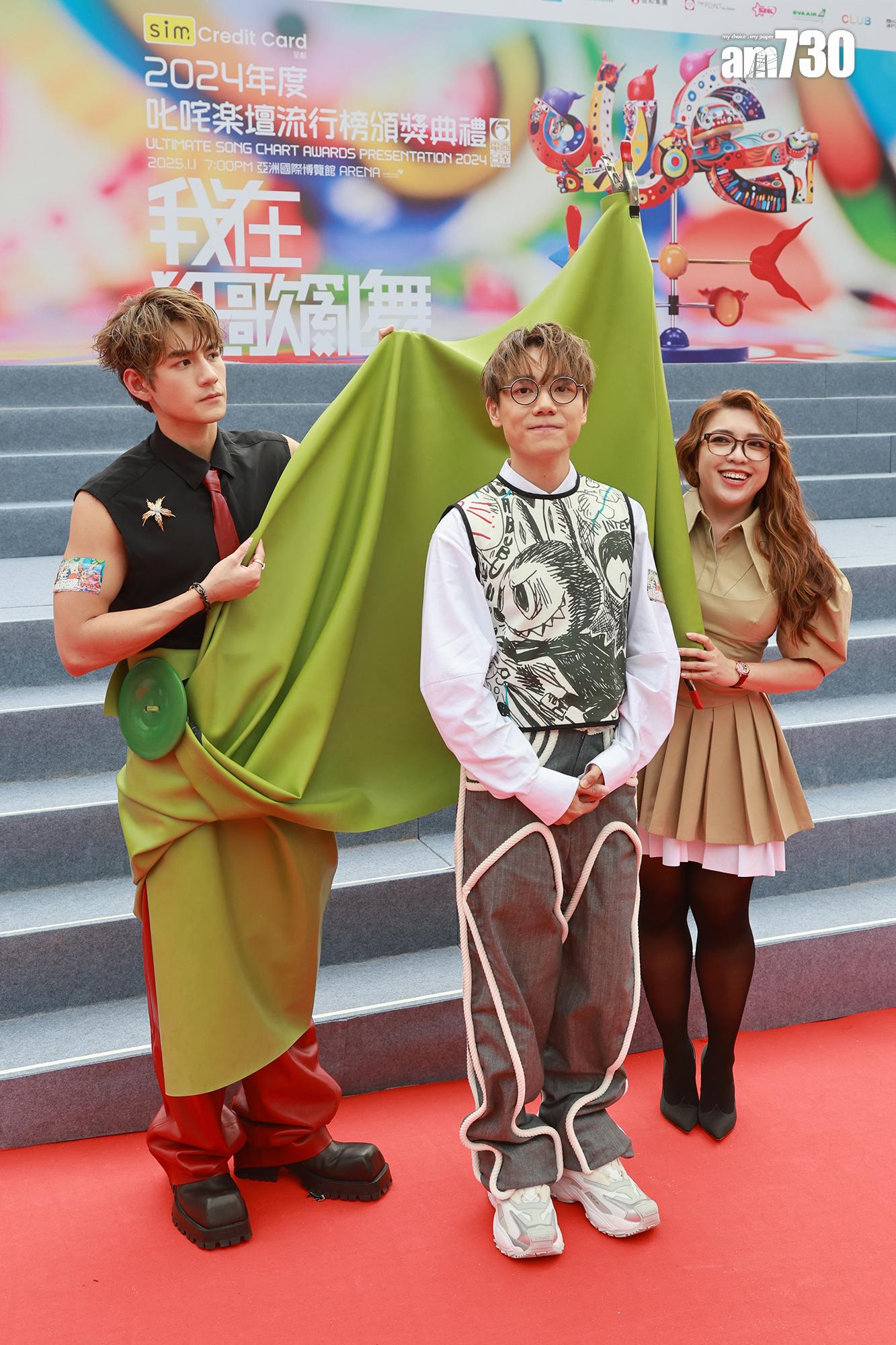 林家謙笑謂以「幕前」身份接受訪問。(羅錦鴻攝)