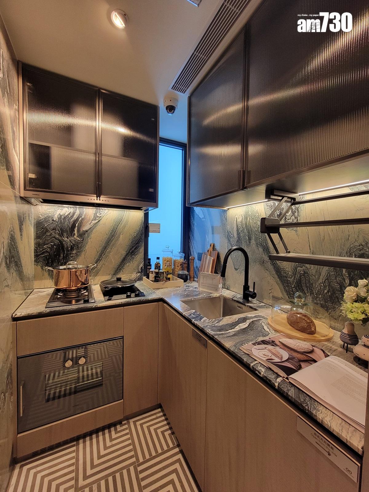 101 KINGS ROAD示範單位|568呎三房 特別改造舒適酒廊空間(多圖)|炮台山新盤