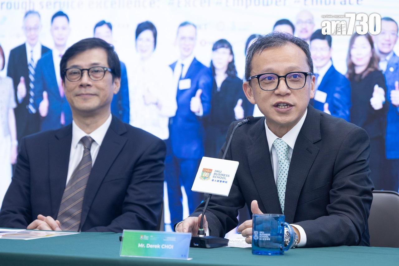 (左起)朱溢潮、蔡偉健。(蘇文傑攝)