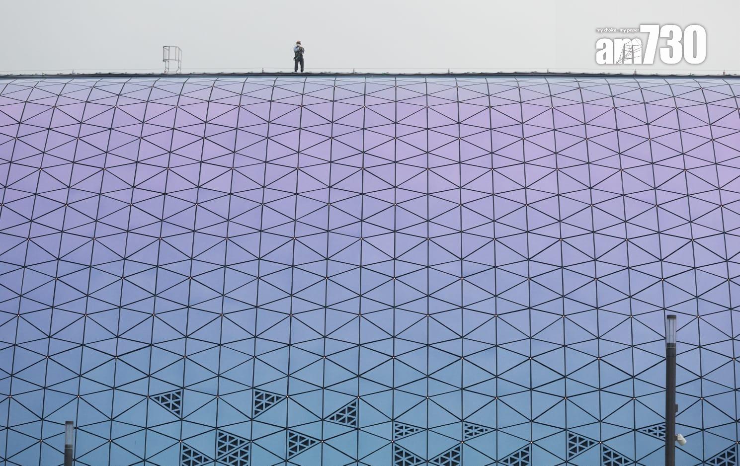 有人員在上方監視。(蘇文傑攝)