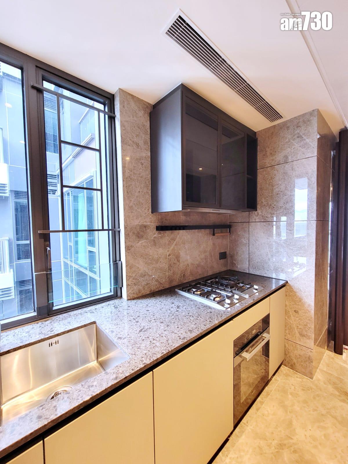 天瀧示範單位|現樓1173呎四房 擁3.3米闊流線型露台飽覽維港景(多圖有片)|啟德新盤