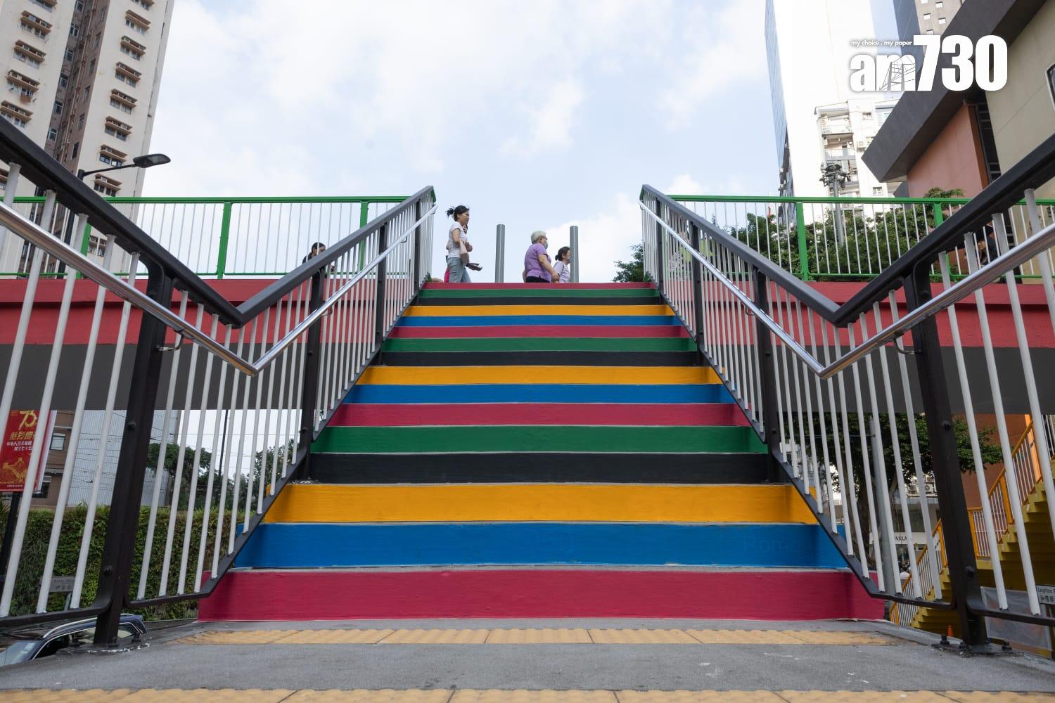 銅鑼灣「奧運橋」近日相關奧運設計圖案和資訊突然消失,路政署稱鑑於部分油漆已日漸褪色,故進行翻新工程,不涉更改現有的外觀設計,料於12月完成。(蘇文傑攝)