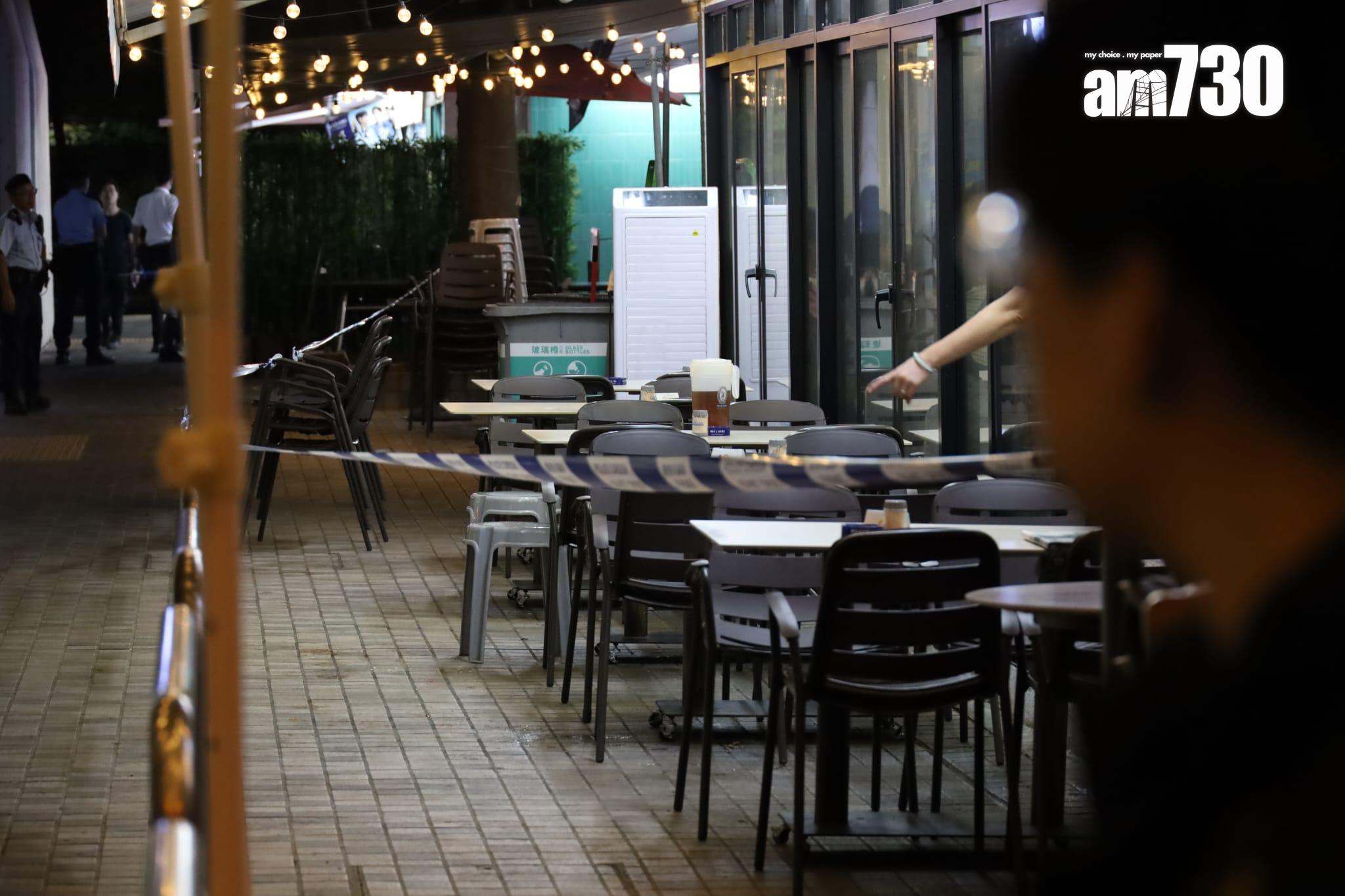 警方帶疑犯回友愛邨重組案情。(鍾式明攝)