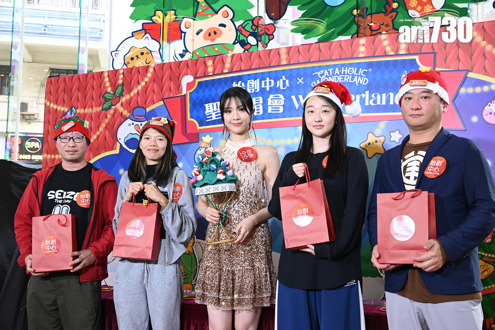 陳曉華自爆織了一條穿窿頸巾給爸爸。(娛樂組攝)