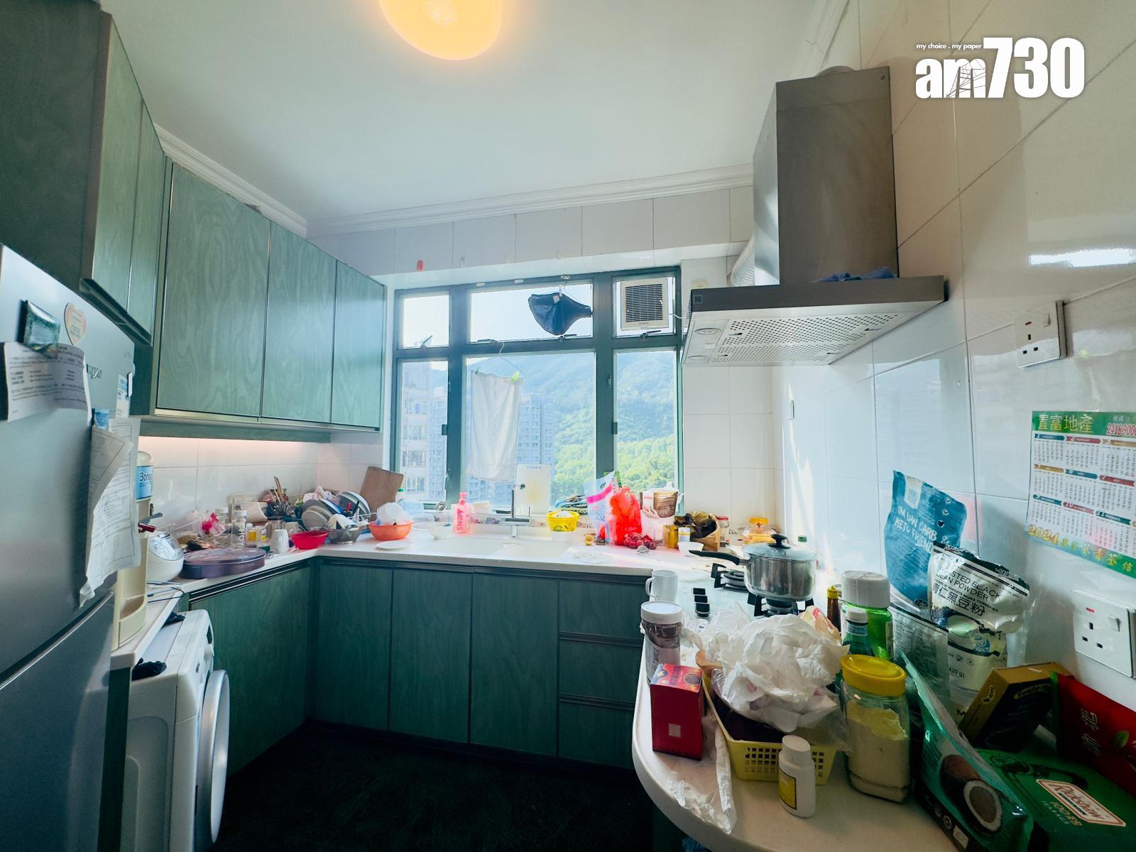 業主移民低市價沽貨 逾千呎海景戶連車位呎售僅「8字頭」(有圖)|二手樓成交