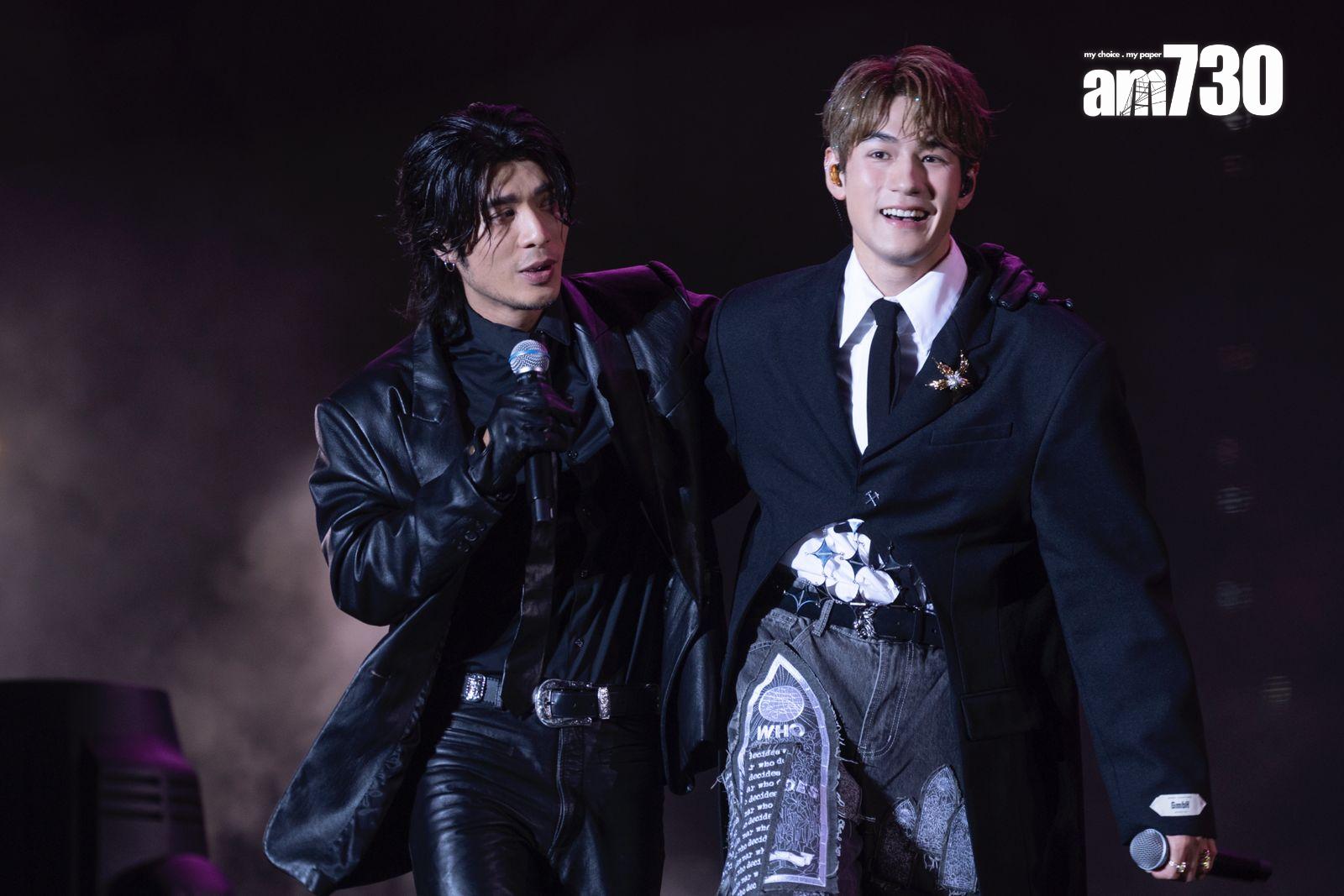 Jeffrey與周殷廷於《西九音樂節:越流行》合唱《愛後餘生》。(蘇文傑攝)