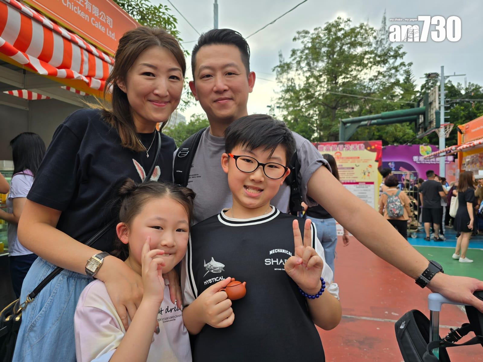 吳先生一家 (李朗僑攝)