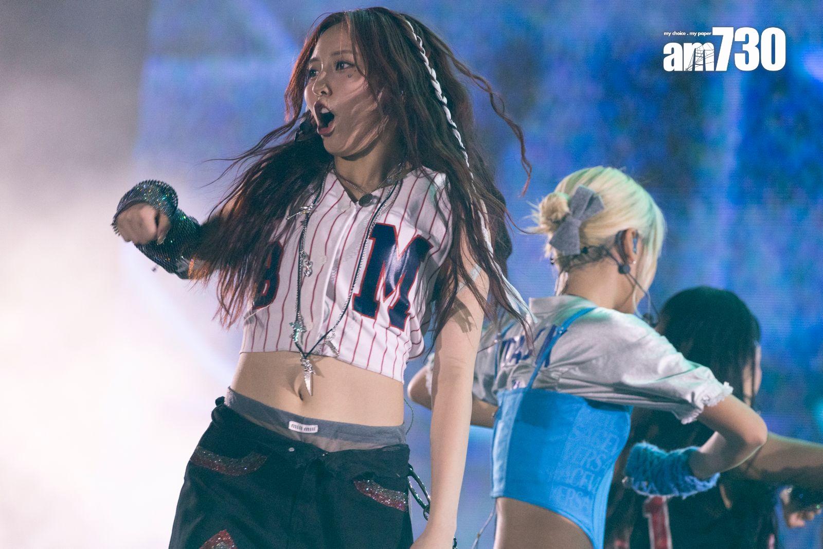 COLLAR為《西九音樂節:越流行》打頭陣演出,一次過跳唱全新EP的4首作品。(蘇文傑攝)