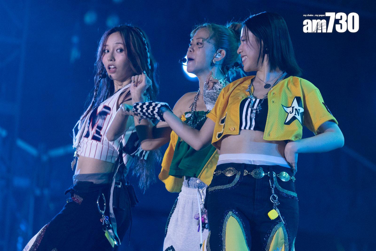 COLLAR為《西九音樂節:越流行》打頭陣演出,一次過跳唱全新EP的4首作品。(蘇文傑攝)