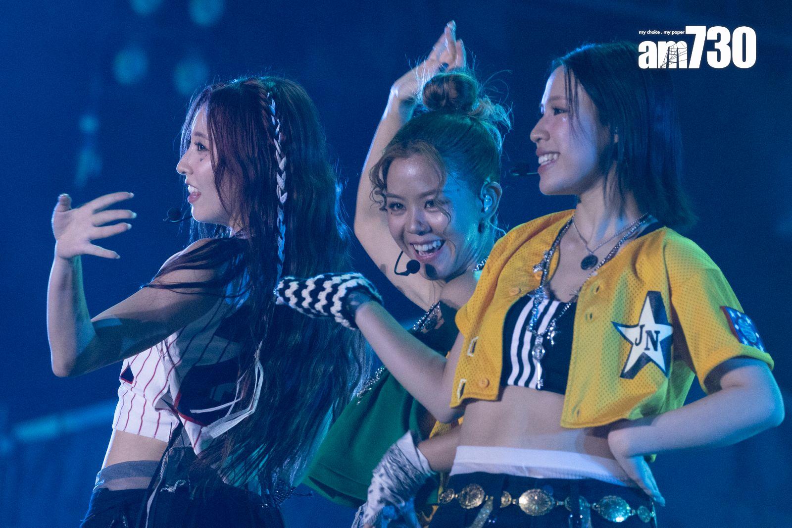 COLLAR為《西九音樂節:越流行》打頭陣演出,一次過跳唱全新EP的4首作品。(蘇文傑攝)