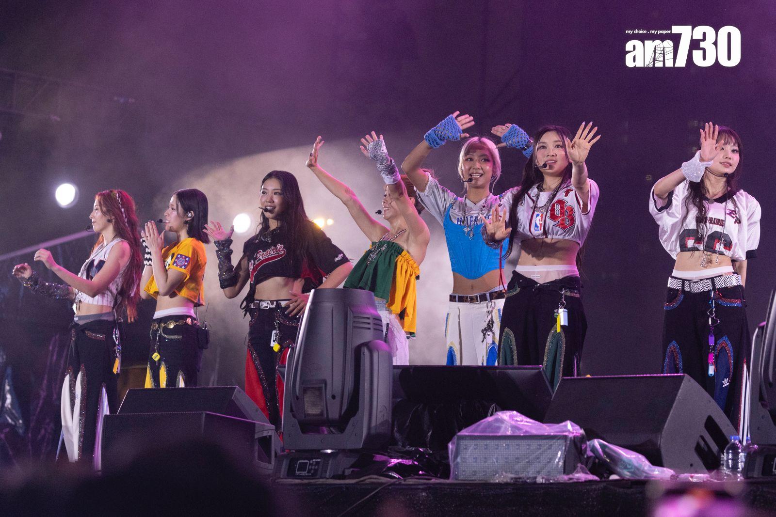 COLLAR為COLLAR為《西九音樂節:越流行》打頭陣演出,一次過跳唱全新EP的4首作品。(蘇文傑攝)