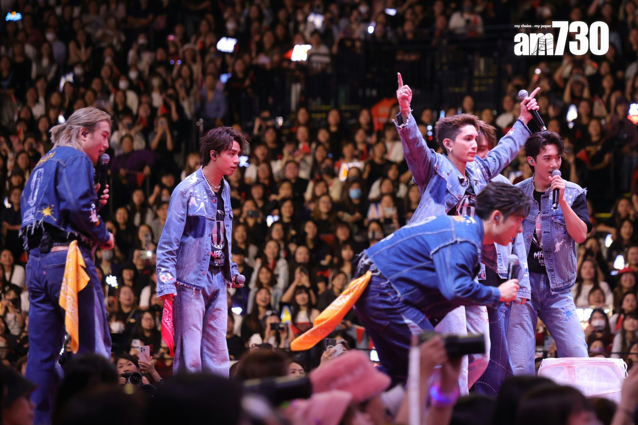 MIRROR 6周年見面會,12子落力為鏡粉謀福利。(吳康琦攝)