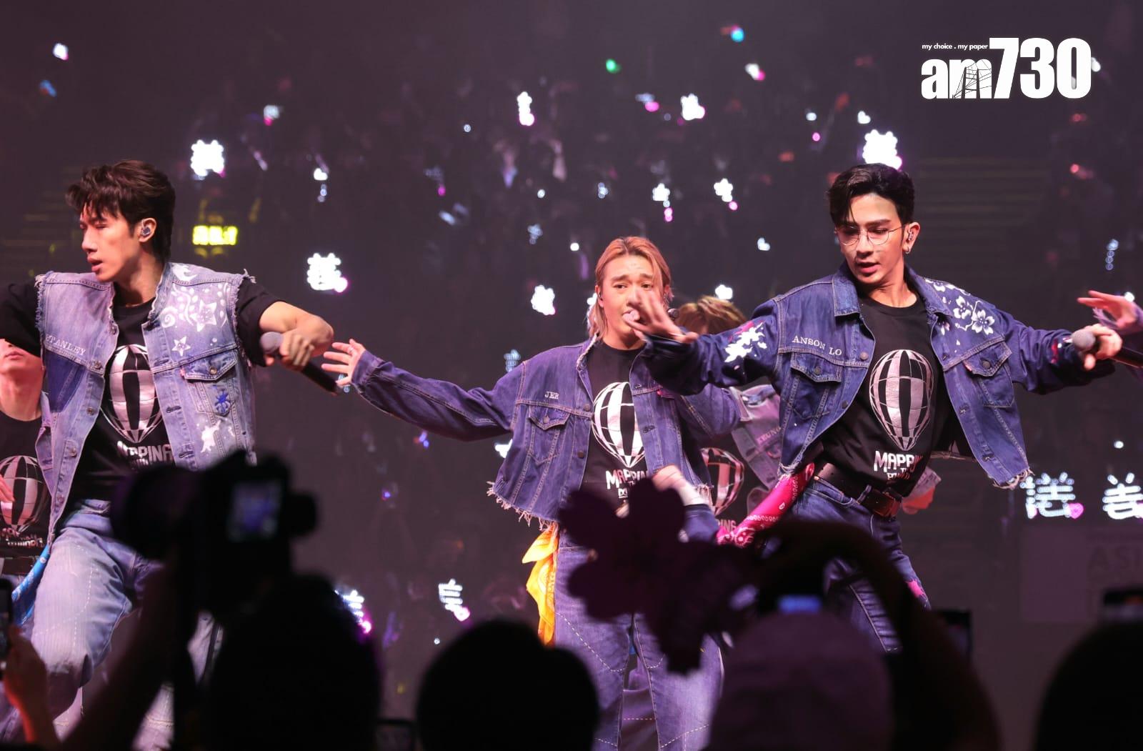 MIRROR跳唱團歌為6周年見面會炒熱氣氛。(吳康琦攝)