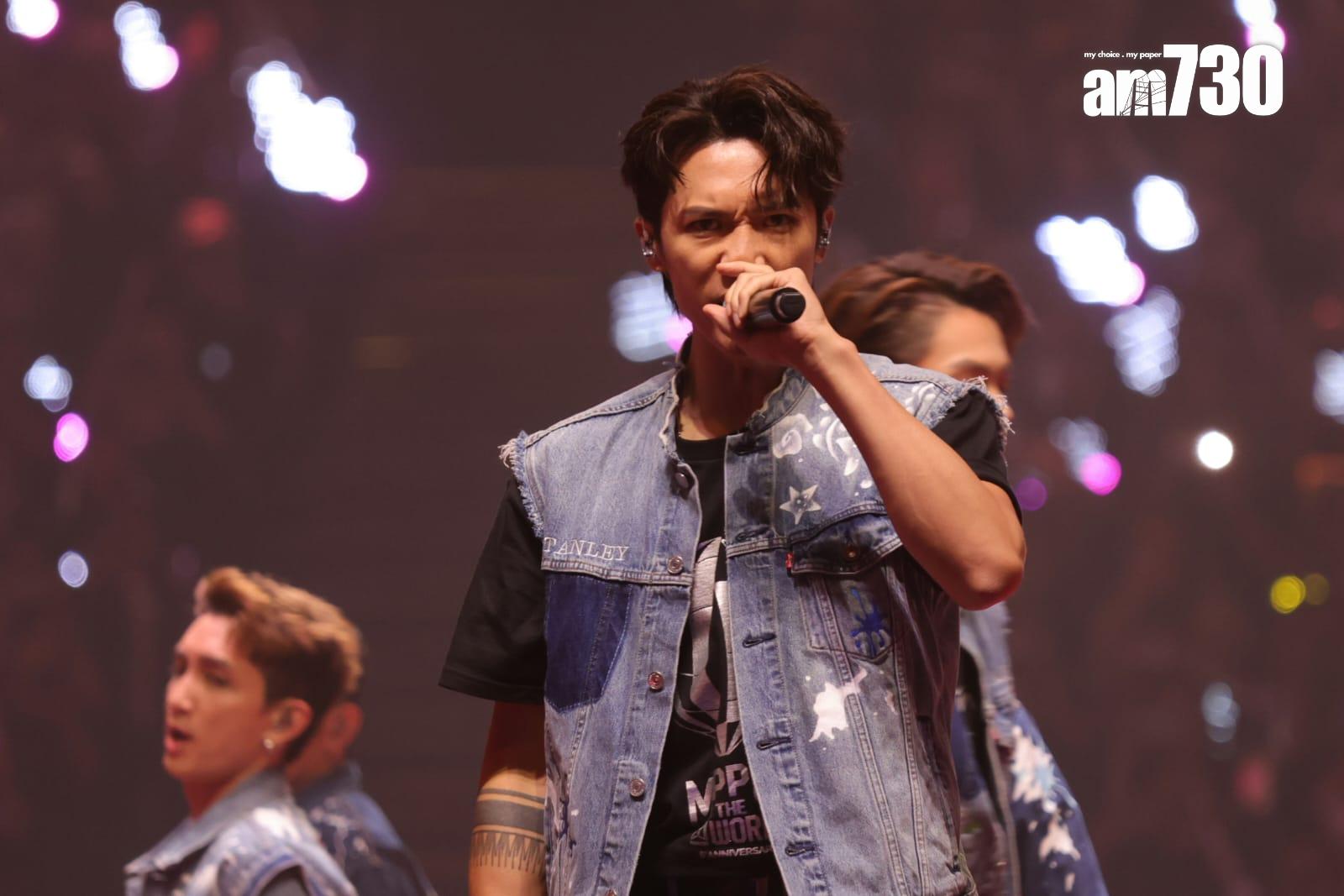 MIRROR跳唱團歌為6周年見面會炒熱氣氛。(吳康琦攝)