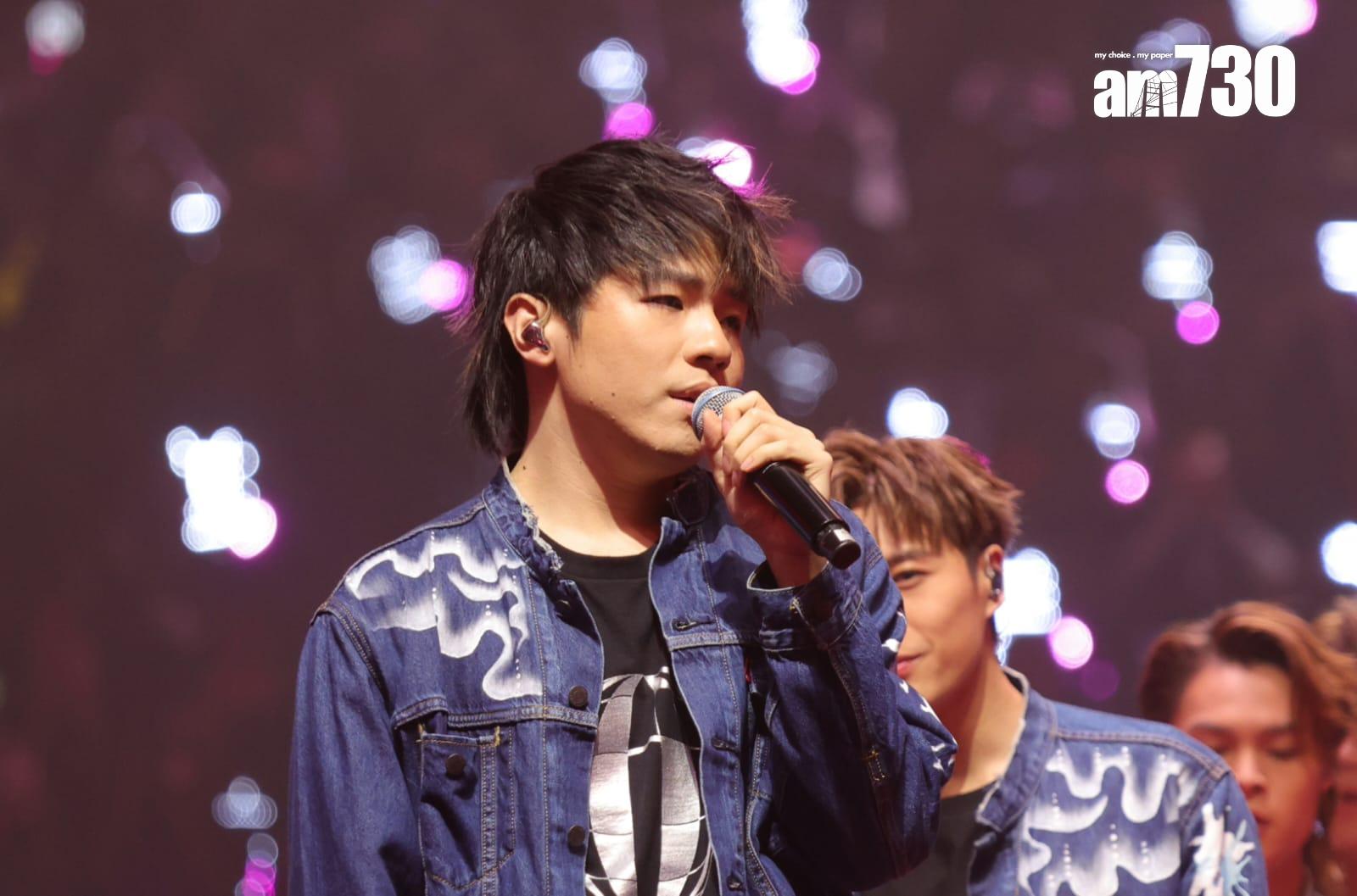 MIRROR跳唱團歌為6周年見面會炒熱氣氛。(吳康琦攝)