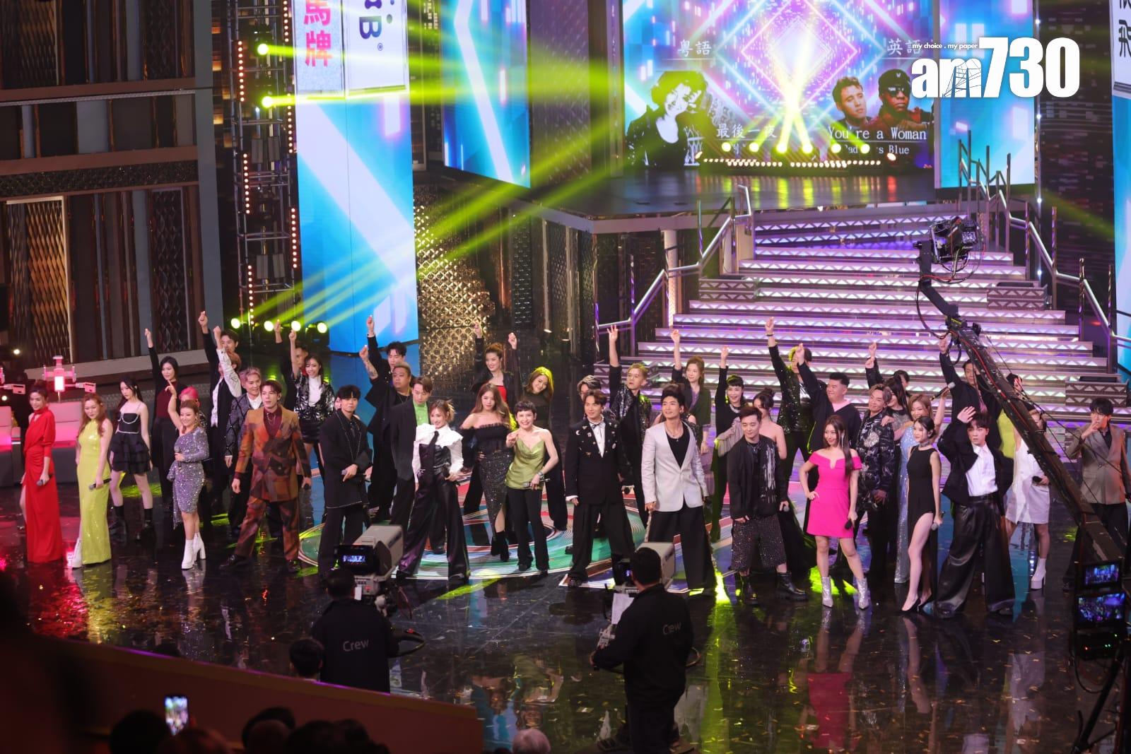 劉美君演唱《You're a Woman》及《愛是無涯》。(吳康琦攝)