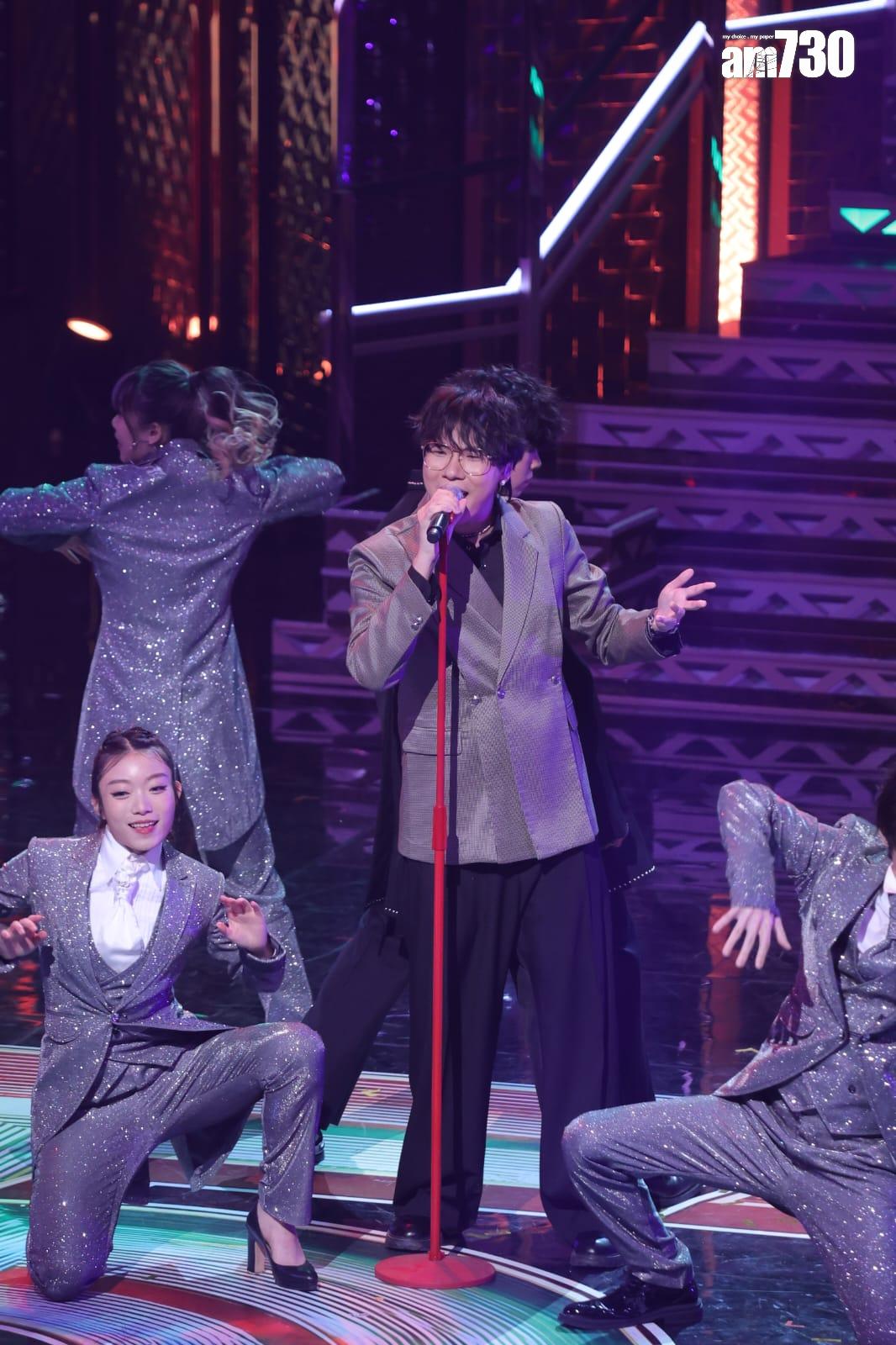 《聲夢傳奇》及《中年好聲音》學員組成「聲夢好聲音」,輪流出場獻唱經典金曲的廣東話及其他語言版。(吳康琦攝)