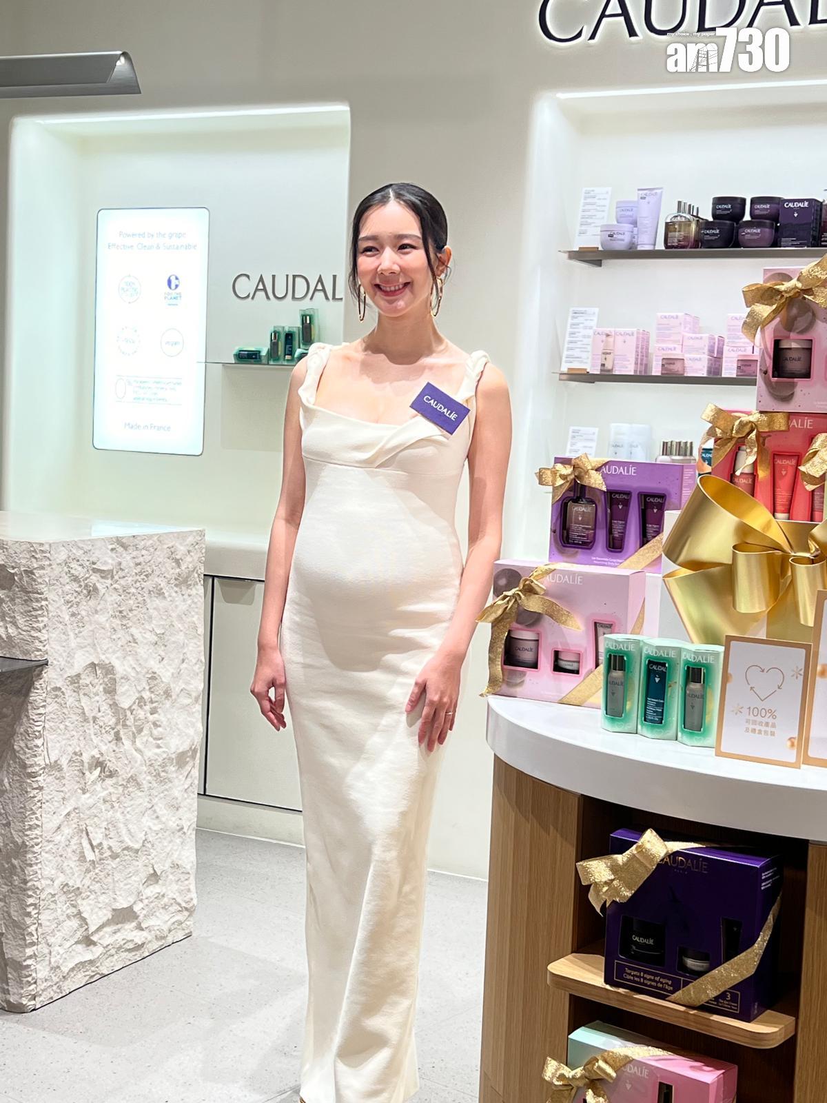 麥明詩挺巨肚現身,上圍亦連升幾CUP。